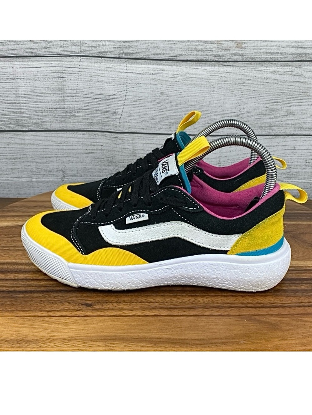 Vans UltraRange EXO SE ‘66 Supply Retro Black Yellow Pink Shoe Women’s Size 6.5